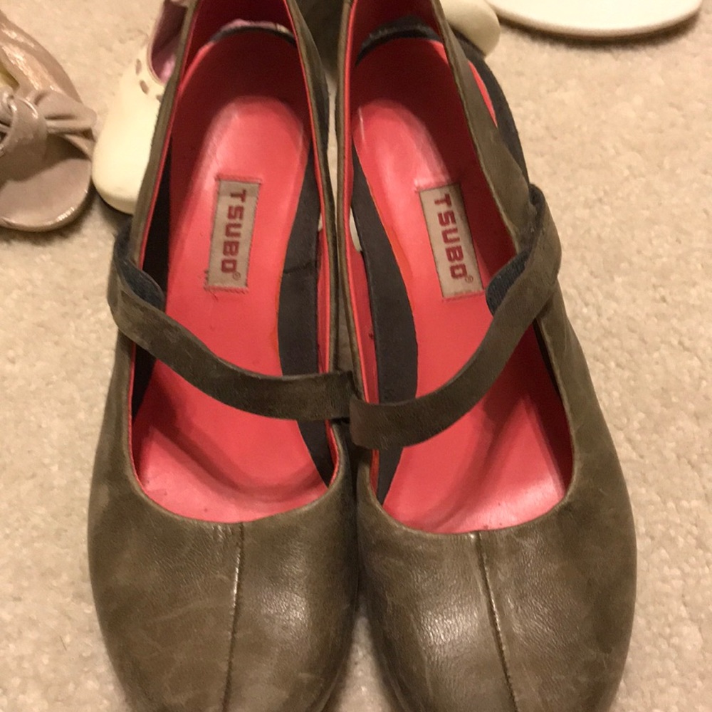 TSUBO pumps